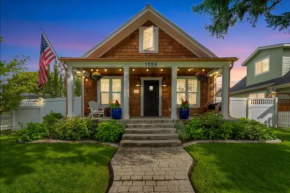 Picket Fences - Great Downtown Location